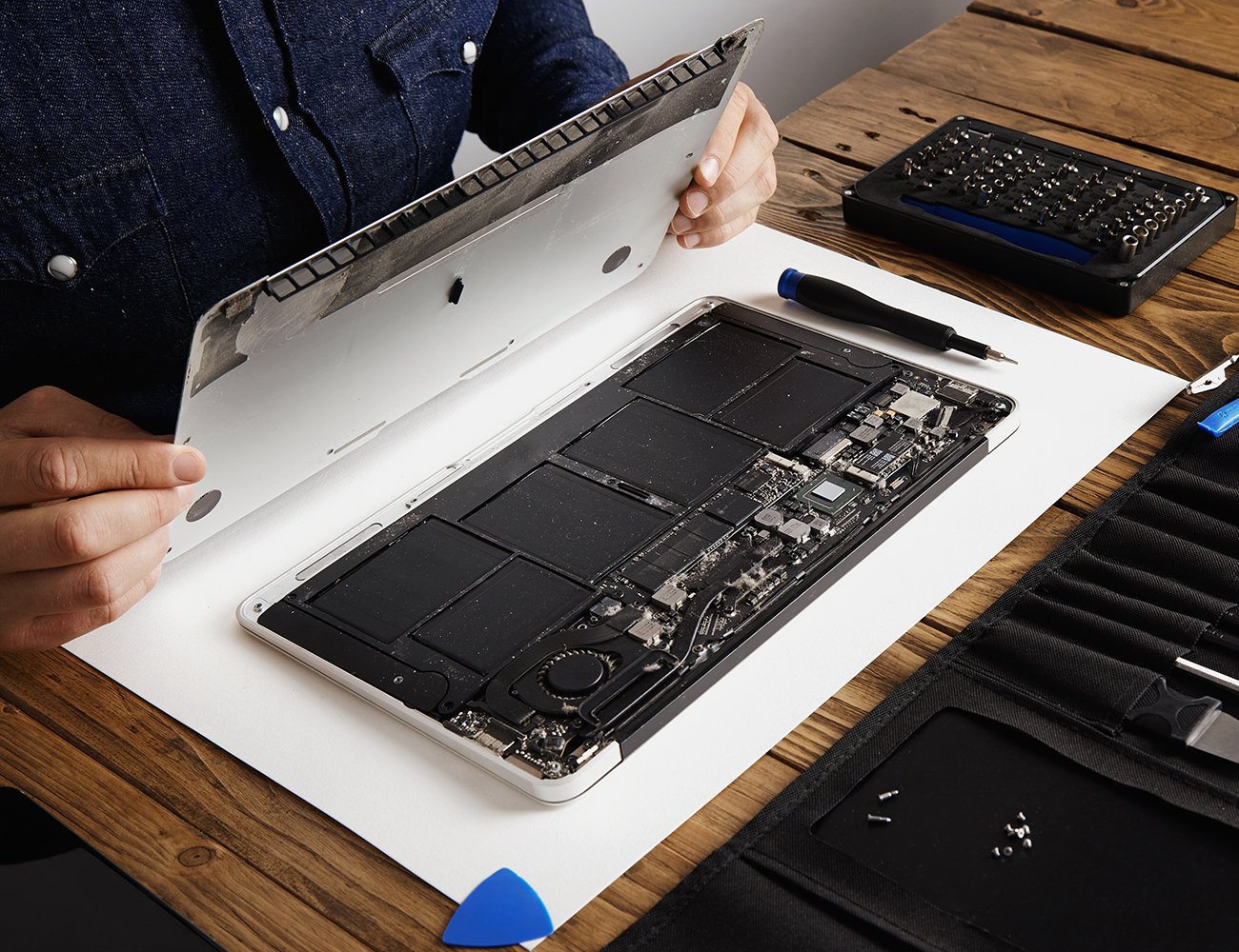 Battery & Adapter Services